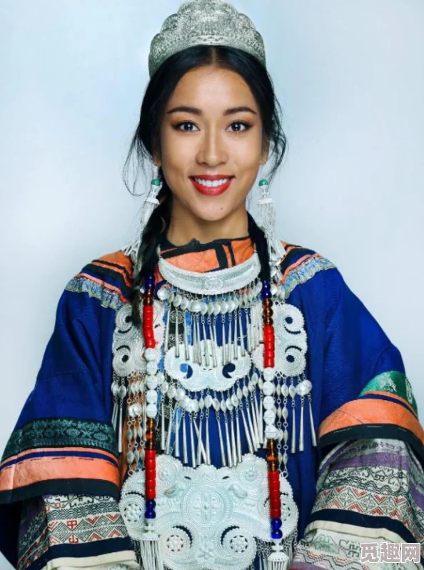 台北网红娜娜卡洗衣机背后竟藏着她与明星的秘密恋情，网友纷纷猜测两人是否会公开！