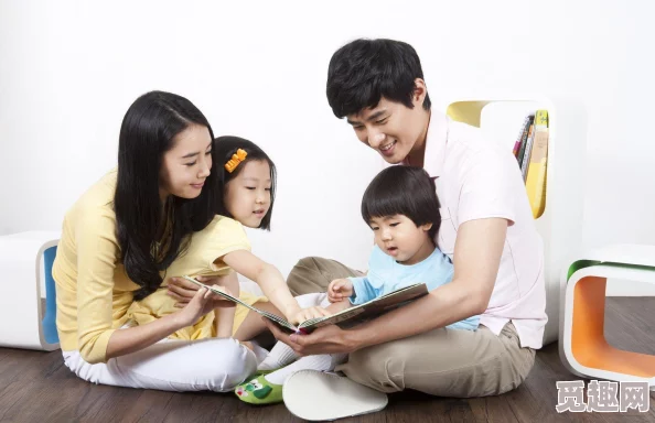 二人生孩子不加马赛克，真实记录了他们的怀孕过程与家庭生活的点滴瞬间，引发网友热议与讨论