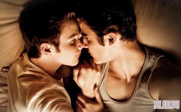 男男gay洗澡互吃鳮吧在线：探讨同性恋文化中的亲密行为与社交互动的多样性及其影响