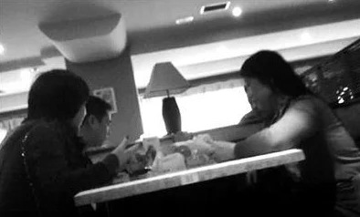 男人 女人40分钟视：谁在背后操控？震撼内幕曝光，引发社会热议与深思！