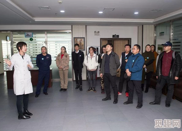 满18点此转入2o2，意味着在达到18岁后，可以进入一个新的阶段或平台，可能涉及特定的活动、服务或权益