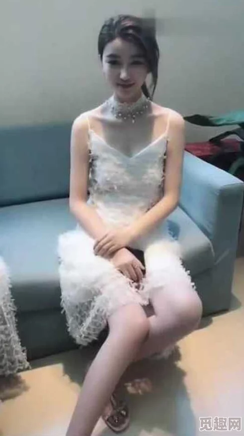 震惊！少妇好多水毛又白又嫩，竟然引发了网络热议，网友们纷纷留言讨论，背后还有更惊人的真相！