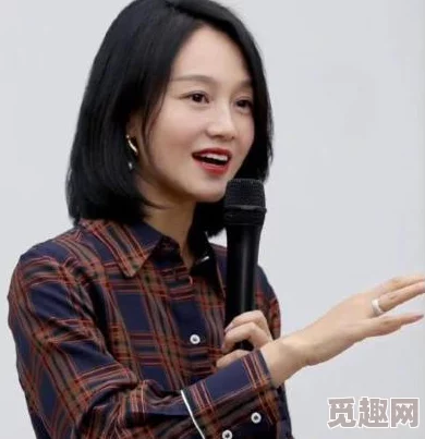 你好骚哦我好喜欢什么歌的歌词，网友纷纷表示这首歌旋律动人，歌词直击心灵，让人感同身受