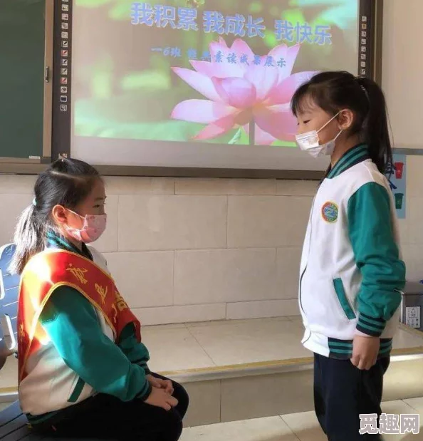 杨柳袁子仪瑜伽教练的背景：深入了解这位优秀瑜伽教练的成长经历、专业技能及其对瑜伽事业的热情与贡献