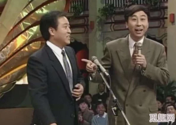 妈妈吃了春晚药后，竟然在全家聚餐时接受了意外的亲密告白！