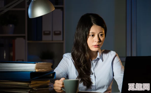 藤浦惠瞒着丈夫说加班，背后隐秘真相让人震惊，竟然是为了这个不可告人的秘密！